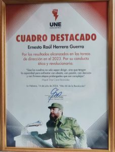 Acto de Reconocimiento a Cuadros Destacados en la Union Eléctrica.